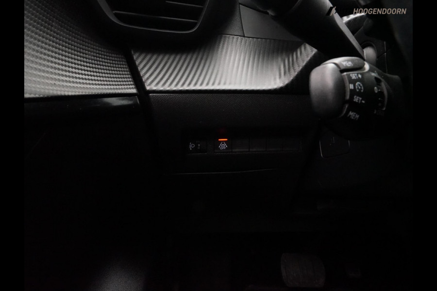 Peugeot 208 1.2 PureTech Allure (APPLE CARPLAY,LED,DIGITAAL DISPLAY,GROOT NAVI,SPORTSTOELEN,CAMERA,CLIMATE,CRUISE,LM-VELGEN)
