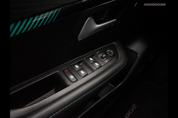 Peugeot 208 1.2 PureTech Allure (APPLE CARPLAY,LED,DIGITAAL DISPLAY,GROOT NAVI,SPORTSTOELEN,CAMERA,CLIMATE,CRUISE,LM-VELGEN)