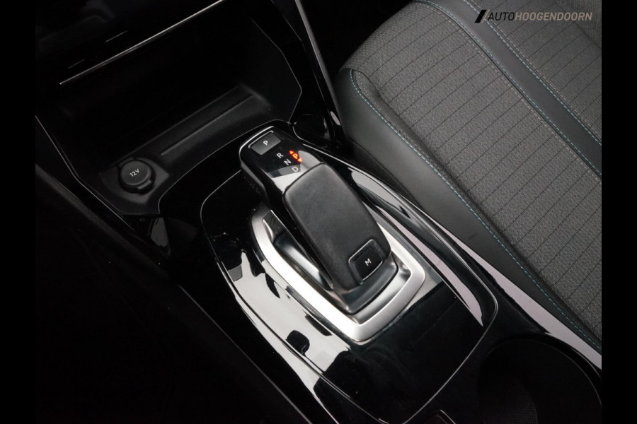 Peugeot 208 1.2 PureTech Allure (APPLE CARPLAY,LED,DIGITAAL DISPLAY,GROOT NAVI,SPORTSTOELEN,CAMERA,CLIMATE,CRUISE,LM-VELGEN)