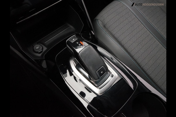 Peugeot 208 1.2 PureTech Allure (APPLE CARPLAY,LED,DIGITAAL DISPLAY,GROOT NAVI,SPORTSTOELEN,CAMERA,CLIMATE,CRUISE,LM-VELGEN)