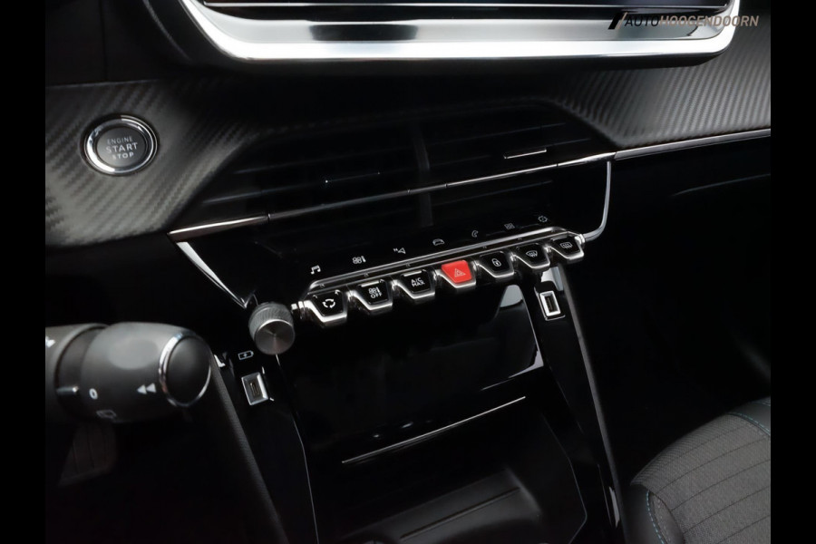 Peugeot 208 1.2 PureTech Allure (APPLE CARPLAY,LED,DIGITAAL DISPLAY,GROOT NAVI,SPORTSTOELEN,CAMERA,CLIMATE,CRUISE,LM-VELGEN)