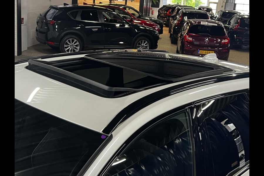 Volvo XC60 2.0 T6 Plug-in hybrid AWD R-Design Trekhaak | Open dak | Harman/Kardon | Adapt. Cruise c. | Stoel-/Stuurverwarming
