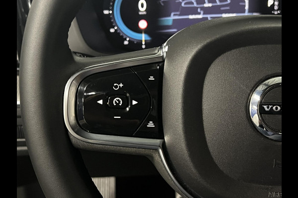 Volvo XC60 2.0 T6 Plug-in hybrid AWD R-Design Trekhaak | Open dak | Harman/Kardon | Adapt. Cruise c. | Stoel-/Stuurverwarming