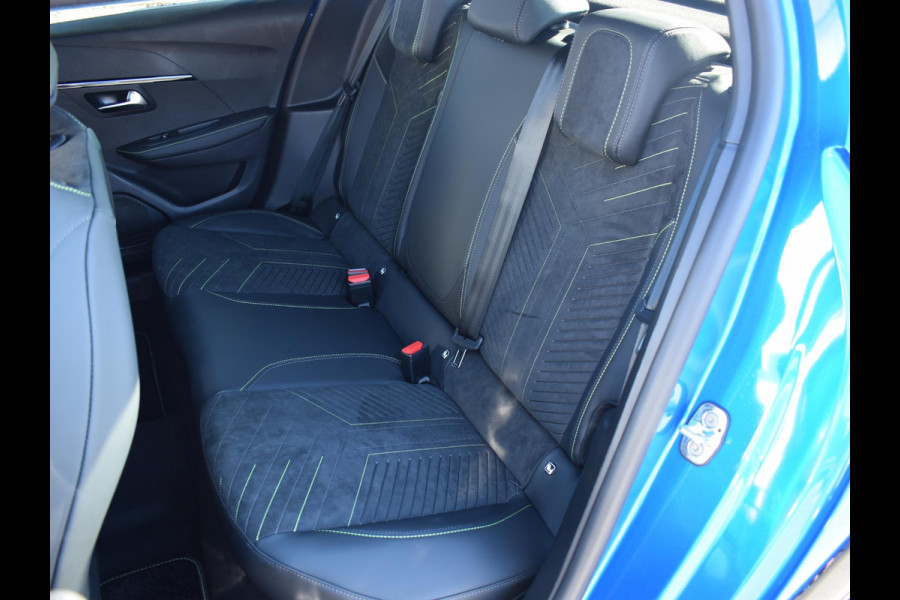 Peugeot 208 1.2 Hybrid 110 e-DCS6 GT ALCANTARA STOELBEKLEDING | ACHTERUITRIJCAMERA MET SENSOREN | NAVIGATIE | CARLAY | E.C.C. | UIT VOORRAAD LEVERBAAR