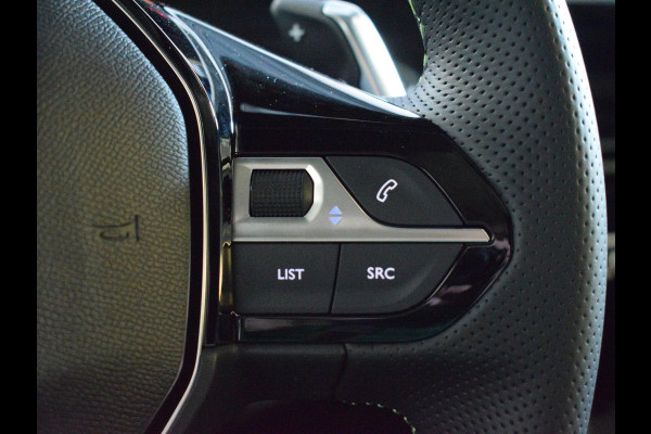 Peugeot 208 1.2 Hybrid 110 e-DCS6 GT ALCANTARA STOELBEKLEDING | ACHTERUITRIJCAMERA MET SENSOREN | NAVIGATIE | CARLAY | E.C.C. | UIT VOORRAAD LEVERBAAR