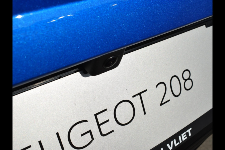 Peugeot 208 1.2 Hybrid 110 e-DCS6 GT ALCANTARA STOELBEKLEDING | ACHTERUITRIJCAMERA MET SENSOREN | NAVIGATIE | CARLAY | E.C.C. | UIT VOORRAAD LEVERBAAR