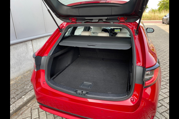 Toyota Corolla Touring Sports 1.8 Hybrid Business Intro / Camera / Navigatie