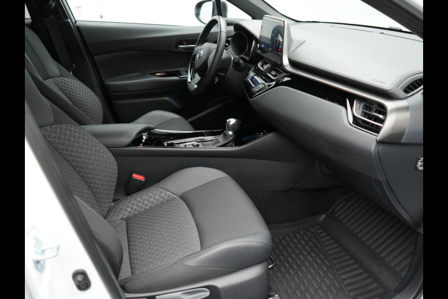 Toyota C-HR 2.0 Hybrid Style 184pk Dealer O.H. | Half Lederen Sportstoelen | Navigatie | Apple Carplay | Camera | DAB | LED Koplampen | Parkeersensoren | Stoel & Stuurverwarming | Cruise Control |