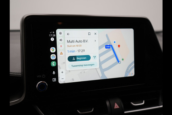 Toyota C-HR 2.0 Hybrid Style 184pk Dealer O.H. | Half Lederen Sportstoelen | Navigatie | Apple Carplay | Camera | DAB | LED Koplampen | Parkeersensoren | Stoel & Stuurverwarming | Cruise Control |