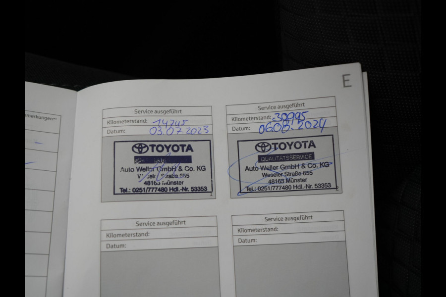 Toyota C-HR 2.0 Hybrid Style 184pk Dealer O.H. | Half Lederen Sportstoelen | Navigatie | Apple Carplay | Camera | DAB | LED Koplampen | Parkeersensoren | Stoel & Stuurverwarming | Cruise Control |