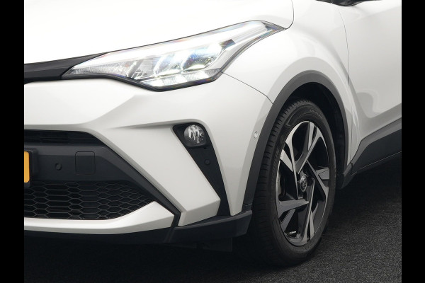 Toyota C-HR 2.0 Hybrid Style 184pk Dealer O.H. | Half Lederen Sportstoelen | Navigatie | Apple Carplay | Camera | DAB | LED Koplampen | Parkeersensoren | Stoel & Stuurverwarming | Cruise Control |
