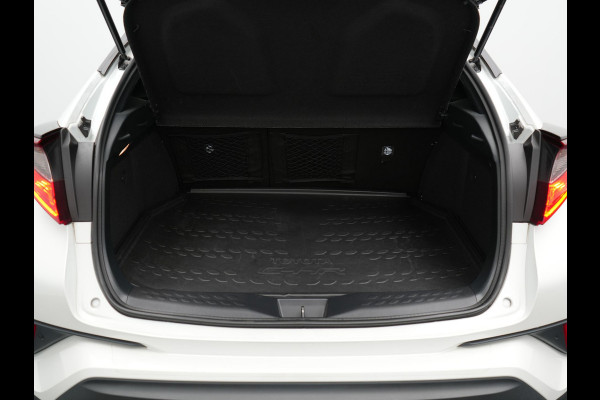 Toyota C-HR 2.0 Hybrid Style 184pk Dealer O.H. | Half Lederen Sportstoelen | Navigatie | Apple Carplay | Camera | DAB | LED Koplampen | Parkeersensoren | Stoel & Stuurverwarming | Cruise Control |
