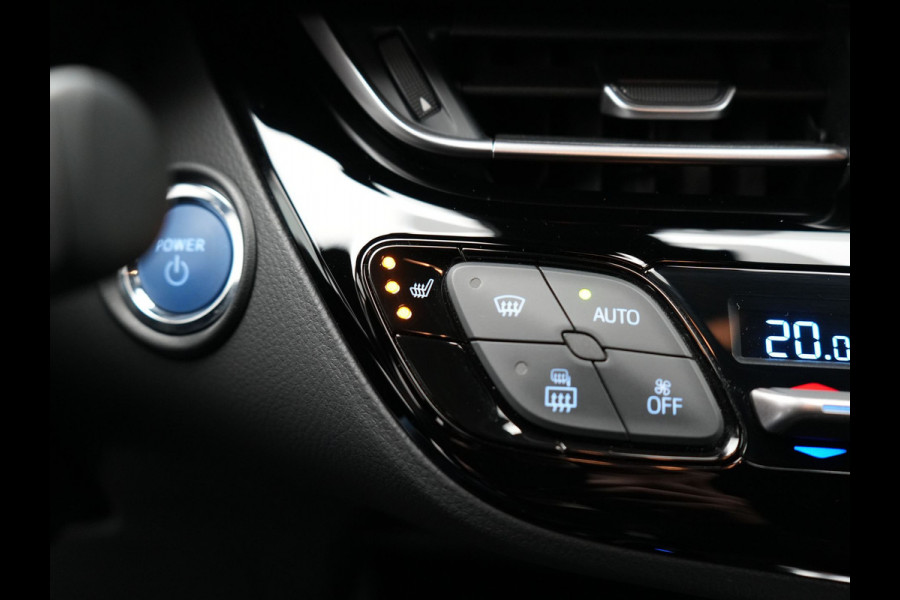 Toyota C-HR 2.0 Hybrid Style 184pk Dealer O.H. | Half Lederen Sportstoelen | Navigatie | Apple Carplay | Camera | DAB | LED Koplampen | Parkeersensoren | Stoel & Stuurverwarming | Cruise Control |