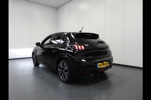 Peugeot e-208 EV GT 350 50 kWh NAVI/PANODAK/CAMERA/LED/17"LMV!