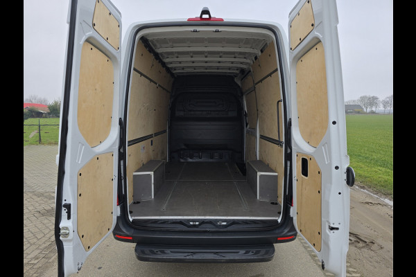 Mercedes-Benz Sprinter 317 1.9 CDI L2 H2 RWD - 170 Pk - Euro 6 - AUTOMAAT - MBUX - ParkeerCamera - StoelVerwarming
