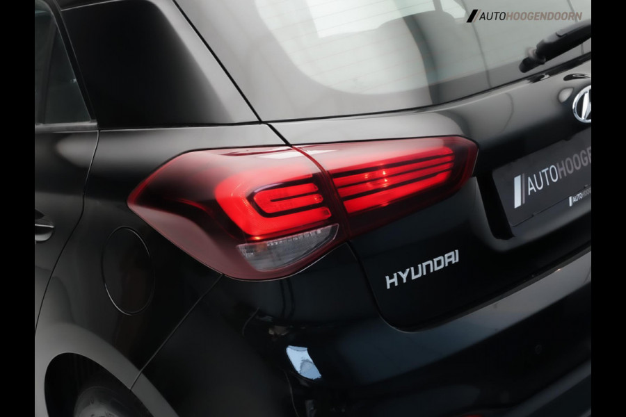 Hyundai i20 1.0 T-GDI Comfort (APPLE CARPLAY,NAVIGATIE,CAMERA,PARKEERSENSOREN,STUUR-STOELVERWARMING,CLIMATE,CRUISE,TOPCONDITIE)