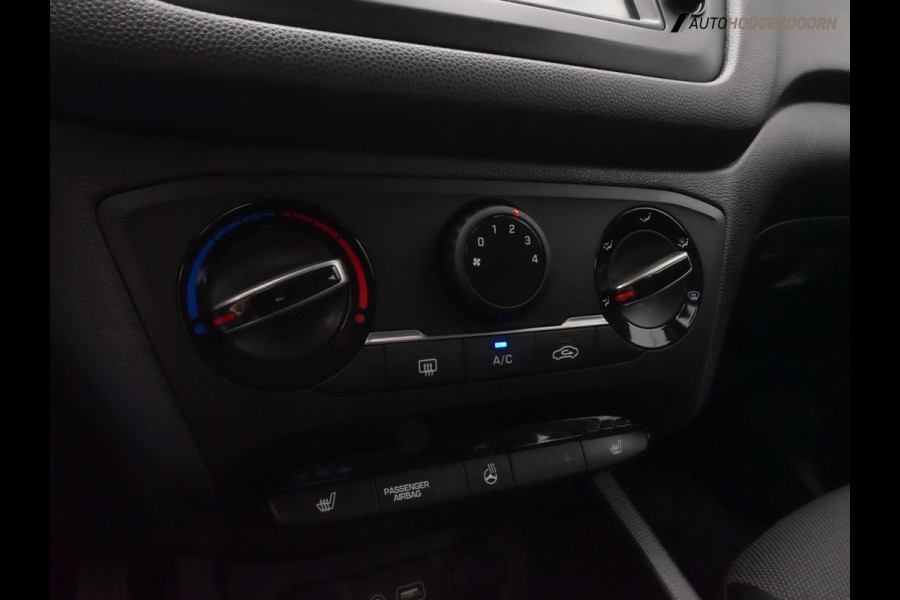 Hyundai i20 1.0 T-GDI Comfort (APPLE CARPLAY,NAVIGATIE,CAMERA,PARKEERSENSOREN,STUUR-STOELVERWARMING,CLIMATE,CRUISE,TOPCONDITIE)