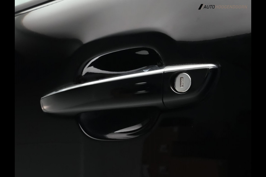 Citroën C3 1.2 PureTech Shine (AUTOMAAT,APPLE CARPLAY,NAVIGATIE,PANORAMA,KEYLESS,CLIMATE,CRUISE,TREKHAAK,TOPCONDITIE)