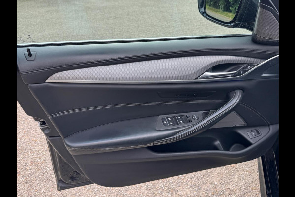 BMW 5 Serie Touring 540i xDrive High Ex. M Sport|4wStur||PANO|HuD|NL