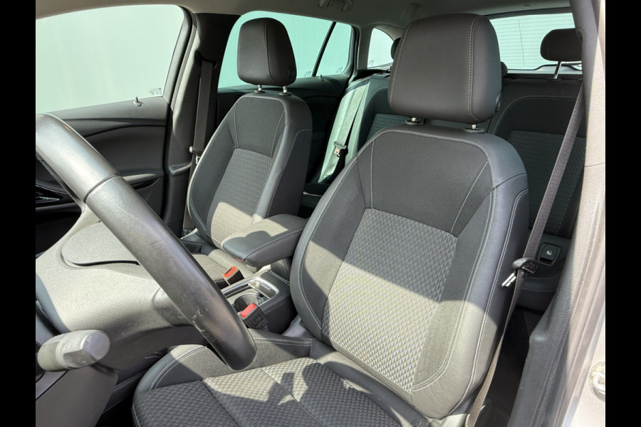 Opel Astra Sports Tourer BWJ 2018 | 1.4 150PK Innovation | CLIMA | CRUISE | TREKHAAK | NAVI | PDC | LED |