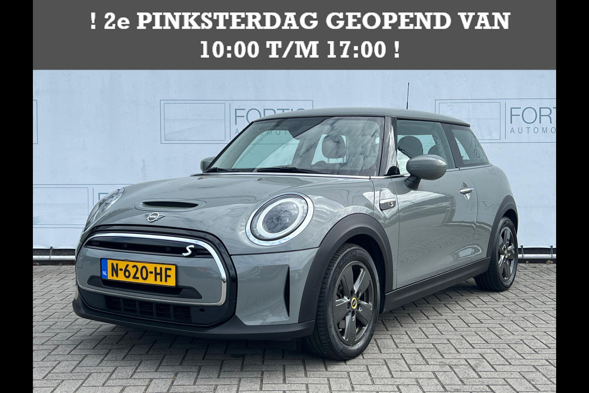 MINI Mini Electric Essential 33 kWh NL AUTO | VIRTUAL COCKPIT | CARPLAY | CRUISE | ! 2DE PINKSTERDAG GEOPEND VAN 10:00 UUR T/M 17:00 UUR MINI Mini Electric Essential 33 kWh NL AUTO | VIRTUAL COCKPIT | CARPLAY | CRUISE | ! 2DE PINKSTERDAG GEOPEND VAN 10:00 UUR T/M 17:00 UUR