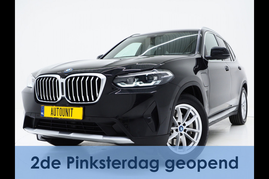 BMW X3 xDrive30e LCI 292PK | Leder | Sportstoelen | Zwarte Hemel | Camera | DAB | Carplay