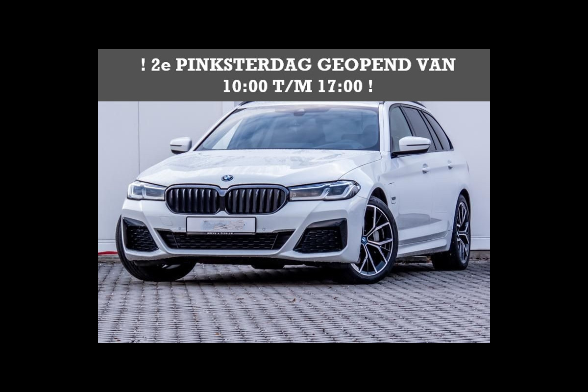 BMW 5 Serie Touring 530e M-SPORT ** LASER, LEDER, PANORAMA, TREKH, HuD, H&K Sound ** € 40.000,= onder NP - Ex. BMW-AG ** ! 2DE PINKSTERDAG GEOPEND VAN 10:00 UUR T/M 17:00 UUR BMW 5 Serie Touring 530e M-SPORT ** LASER, LEDER, PANORAMA, TREKH, HuD, H&K Sound ** € 40.000,= onder NP - Ex. BMW-AG ** ! 2DE PINKSTERDAG GEOPEND VAN 10:00 UUR T/M 17:00 UUR