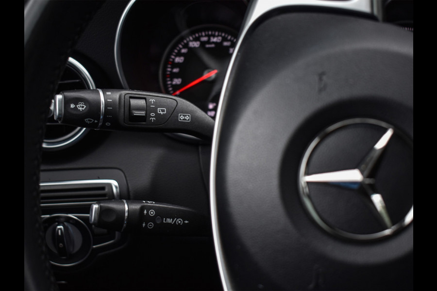 Mercedes-Benz C-Klasse Estate 180 SPORT EDITION | NL-AUTO | AMG-LINE | PANORAMADAK | LEDREN SPORTSTOELEN | FULL-LED | CAMERA | STOELVERWARMING | BLIS |