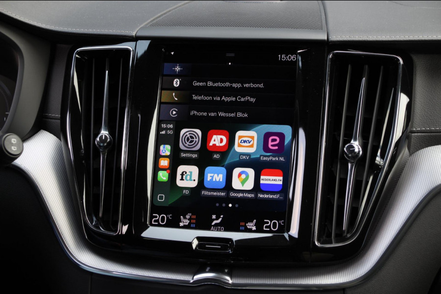 Volvo XC60 2.0 Recharge T8 AWD R-Design | Massage | Pano | Luchtvering | B&W