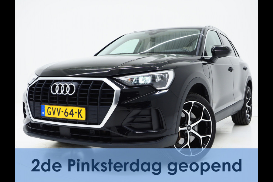 Audi Q3 45 TFSI e edition | Panoramadak | Leder | Keyless | Carplay | Dodehoekdetectie