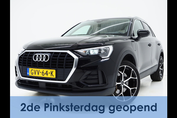 Audi Q3 45 TFSI e edition | Panoramadak | Leder | Keyless | Carplay | Dodehoekdetectie