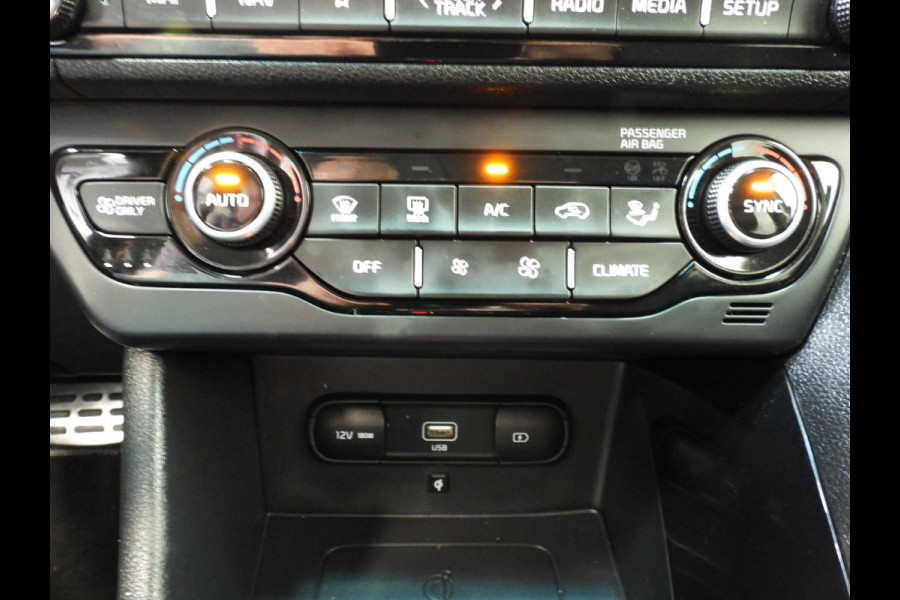 Kia Niro 1.6 GDi PHEV Plug-In DynamicPlusLine TREKHAAK/NAVI/CAMERA/LED/JBL/16"LMV!