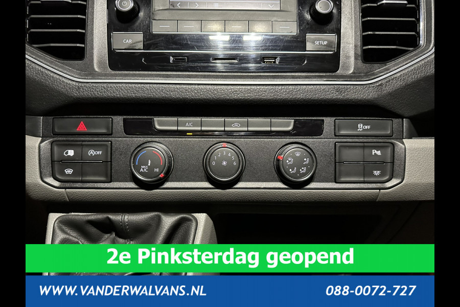 Volkswagen Crafter 2.0 TDI 140 pk L3H3 L2H2 Euro6 # Airco | 3000kg Trekvermogen | Cruisecontrol | Parkeersensoren Bijrijdersbank, verwarmde voorruit, multimedia voorbereiding, zilver