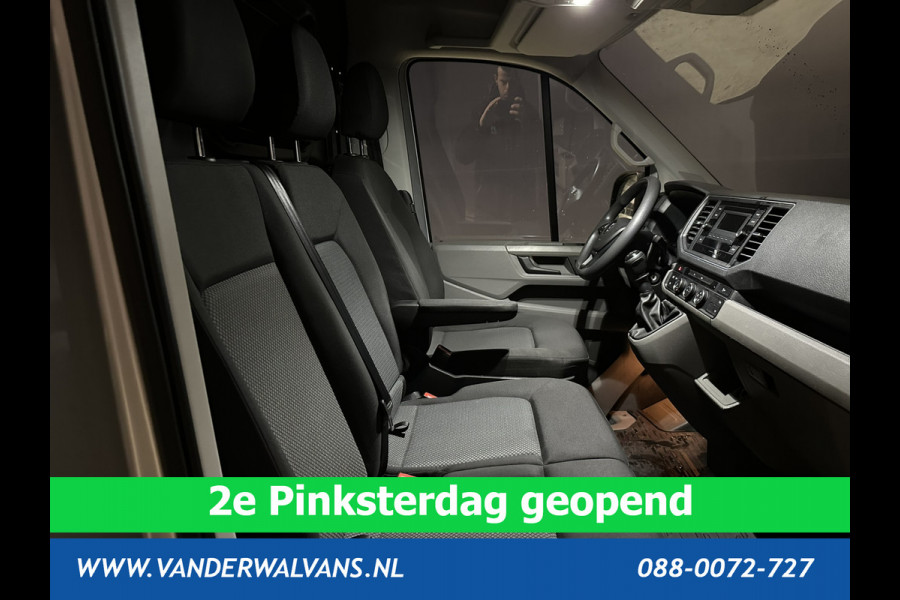 Volkswagen Crafter 2.0 TDI 140 pk L3H3 L2H2 Euro6 # Airco | 3000kg Trekvermogen | Cruisecontrol | Parkeersensoren Bijrijdersbank, verwarmde voorruit, multimedia voorbereiding, zilver