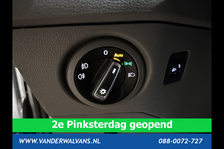 Volkswagen Crafter 2.0 TDI 140 pk L3H3 L2H2 Euro6 # Airco | 3000kg Trekvermogen | Cruisecontrol | Parkeersensoren Bijrijdersbank, verwarmde voorruit, multimedia voorbereiding, zilver