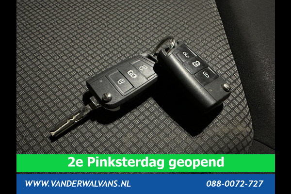 Volkswagen Crafter 2.0 TDI 140 pk L3H3 L2H2 Euro6 # Airco | 3000kg Trekvermogen | Cruisecontrol | Parkeersensoren Bijrijdersbank, verwarmde voorruit, multimedia voorbereiding, zilver