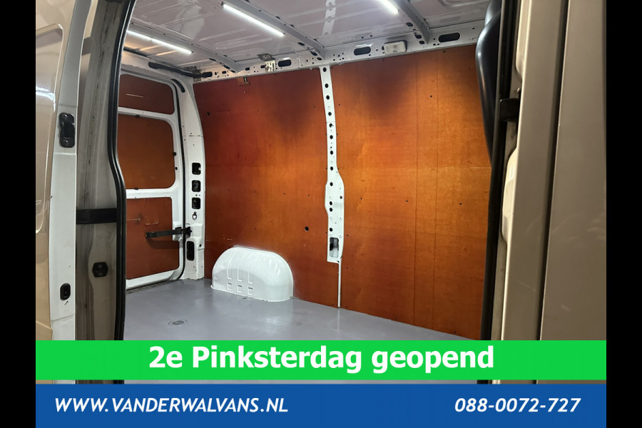 Opel Movano 2.3 CDTI 146pk L2H2 Euro6 Airco | Imperiaal | Trap | Camera | Navigatie | 2500kg Trekhaak Cruisecontrol, Parkeersensoren, Bijrijdersbank
