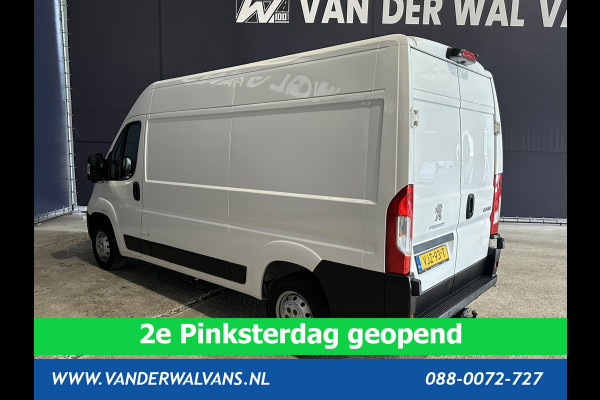 Peugeot Boxer 2.2 BlueHDi 140pk L2H2 Euro6 Airco | Camera | Navigatie | 2500kg Trekhaak Cruisecontrol, Parkeersensoren, Bijrijdersbank