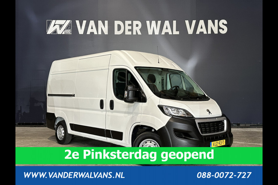 Peugeot Boxer 2.2 BlueHDi 140pk L2H2 Euro6 Airco | Camera | Navigatie | 2500kg Trekhaak Cruisecontrol, Parkeersensoren, Bijrijdersbank