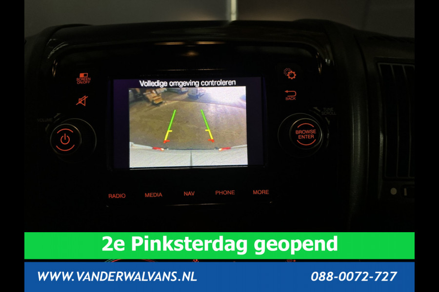 Peugeot Boxer 2.2 BlueHDi 140pk L2H2 Euro6 Airco | Camera | Navigatie | 2500kg Trekhaak Cruisecontrol, Parkeersensoren, Bijrijdersbank