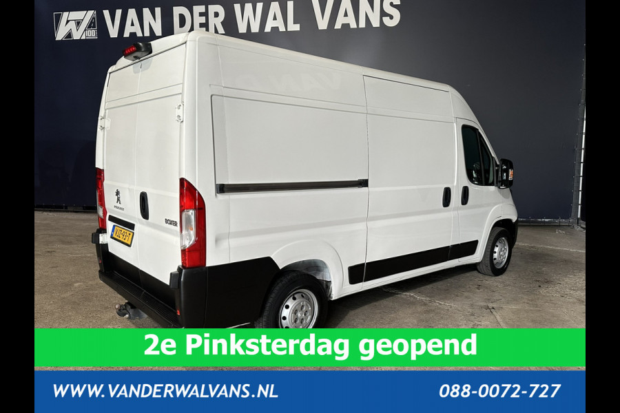 Peugeot Boxer 2.2 BlueHDi 140pk L2H2 Euro6 Airco | Camera | Navigatie | 2500kg Trekhaak Cruisecontrol, Parkeersensoren, Bijrijdersbank
