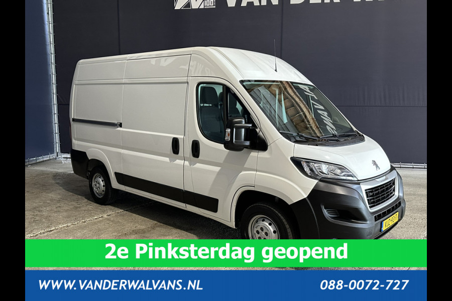 Peugeot Boxer 2.2 BlueHDi 140pk L2H2 Euro6 Airco | Camera | Navigatie | 2500kg Trekhaak Cruisecontrol, Parkeersensoren, Bijrijdersbank
