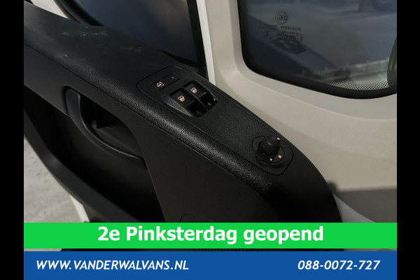 Peugeot Boxer 2.2 BlueHDi 140pk L2H2 Euro6 Airco | Camera | Navigatie | 2500kg Trekhaak Cruisecontrol, Parkeersensoren, Bijrijdersbank