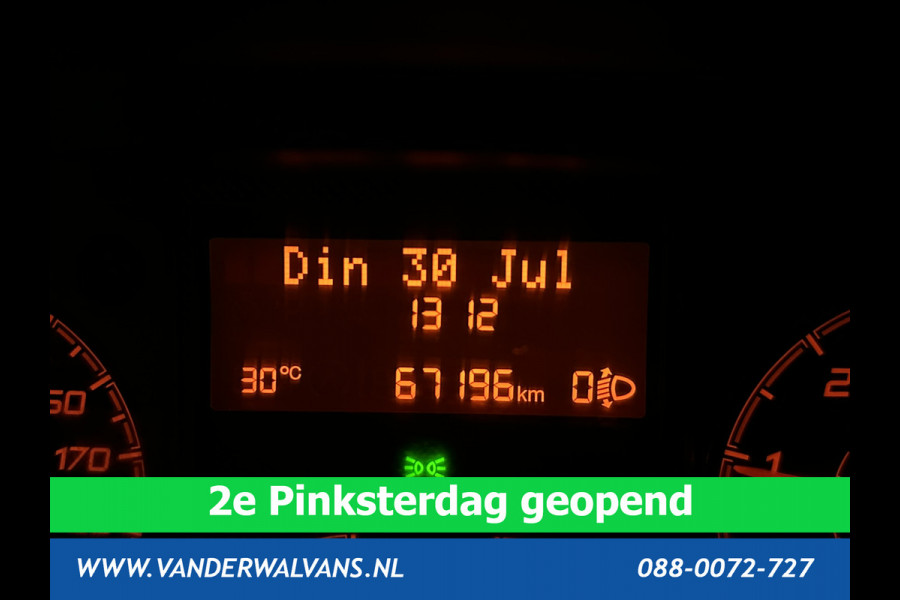 Peugeot Boxer 2.2 BlueHDi 140pk L2H2 Euro6 Airco | Camera | Navigatie | 2500kg Trekhaak Cruisecontrol, Parkeersensoren, Bijrijdersbank