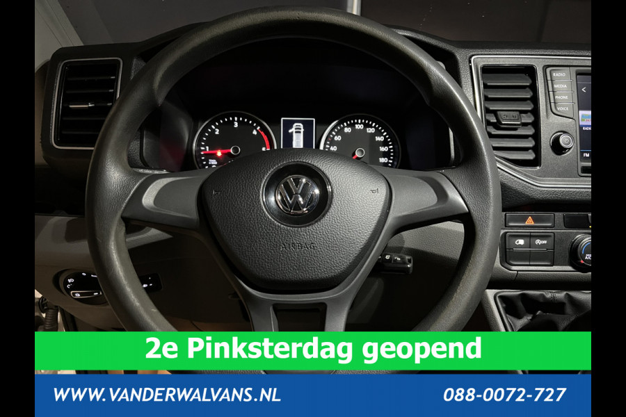 Volkswagen Crafter 2.0 TDI 140 pk L3H2 L2H1 Euro6 Airco | Apple Carplay | Cruisecontrol | Andoid Auto | Parkeersensoren, Stoelverwarming, Bijrijdersbank, 3000kg trekvermogen