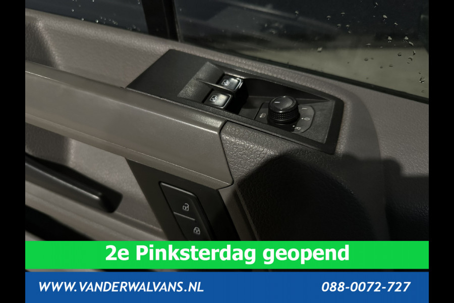 Volkswagen Crafter 2.0 TDI 141pk L3H2 L2H1 Euro6 Airco | Navigatie | Camera | Apple Carplay Android Auto, Parkeersensoren, Bijrijdersbank