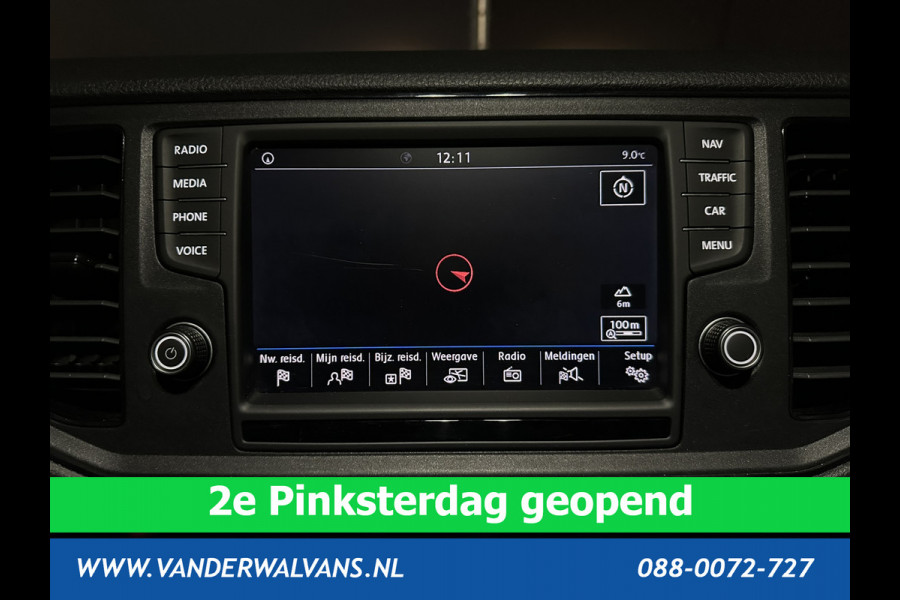 Volkswagen Crafter 2.0 TDI 140 pk L3H3 L2H2 Euro6 Airco | Navigatie | Apple Carplay | Cruisecontrol Android Auto, Bijrijdersbank, 3000kg trekvermogen, zilver