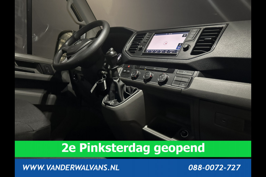 Volkswagen Crafter 2.0 TDI 140 pk L3H3 L2H2 Euro6 Airco | Navigatie | Apple Carplay | Cruisecontrol Android Auto, Bijrijdersbank, 3000kg trekvermogen, zilver