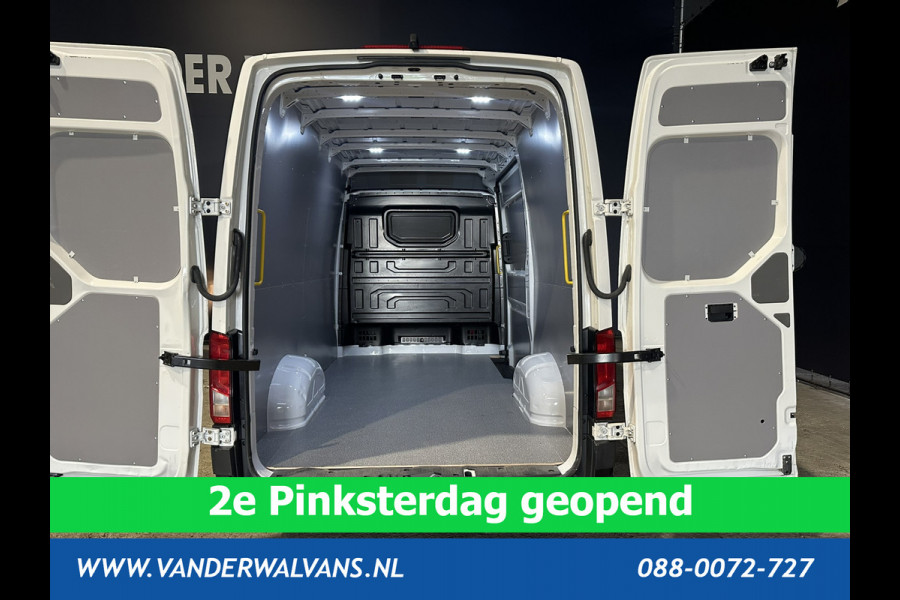 Volkswagen Crafter 2.0 TDI 140pk L3H3 L2H2 Euro6 Airco | Camera | Apple carplay | Android auto bijrijdersbank