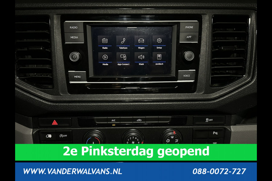 Volkswagen Crafter 2.0 TDI 140 pk L3H3 L2H2 Euro6 Airco | Camera | Cruisecontrol | Apple Carplay Android Auto, Chauffeursstoel, Parkeersensoren, Bijrijdersbank, 3000kg Trekvermogen, zilver